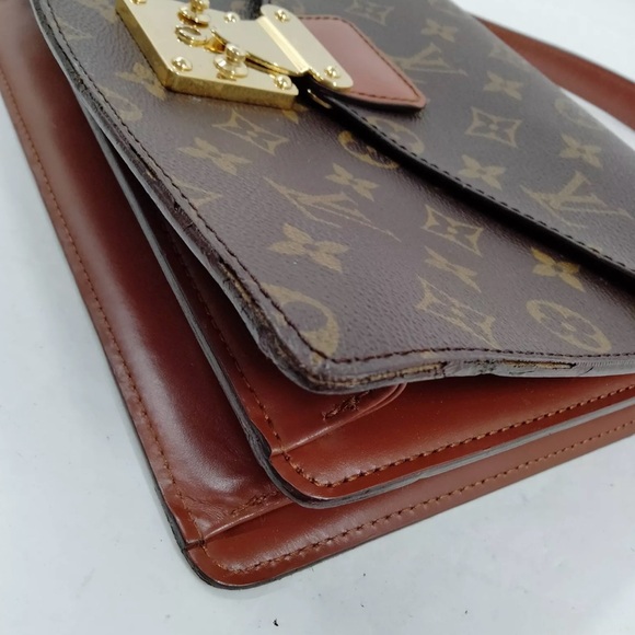 Louis Vuitton Monogram Monceau 26 Shoulder - Picture 4 of 9